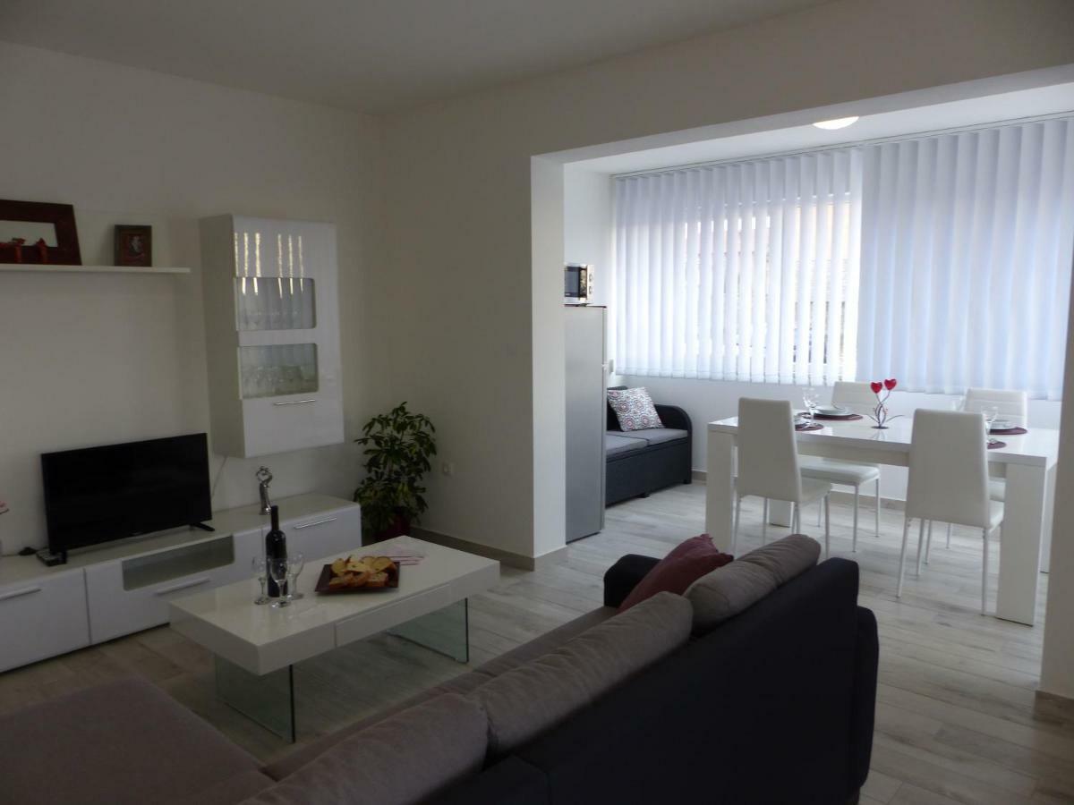 Apartmani Danica Vodnjan Exterior photo