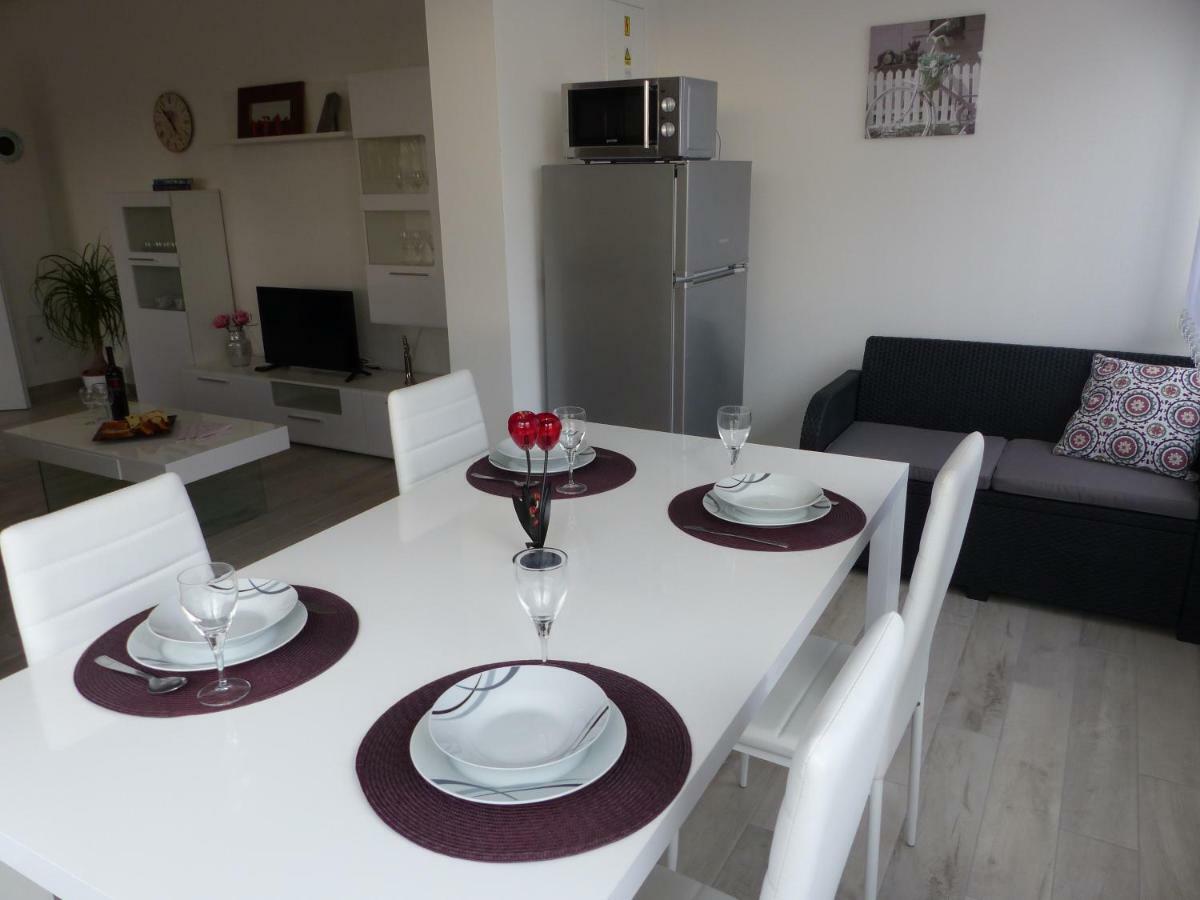Apartmani Danica Vodnjan Exterior photo